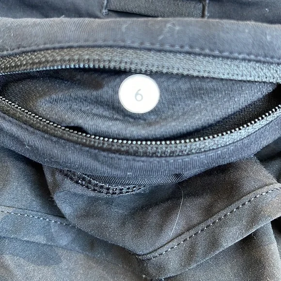 Lululemon camo shorts - Picture 4 of 4